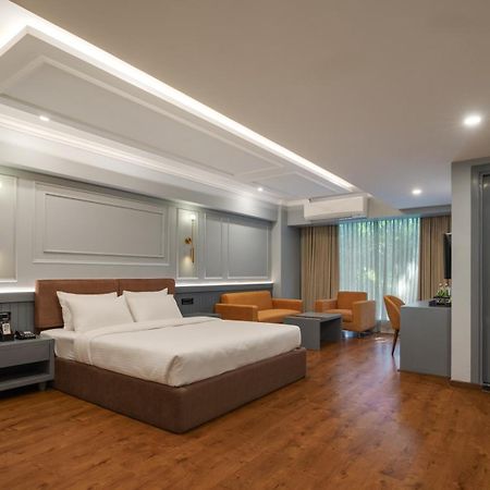 Pelican Inn Bangalore Exteriör bild
