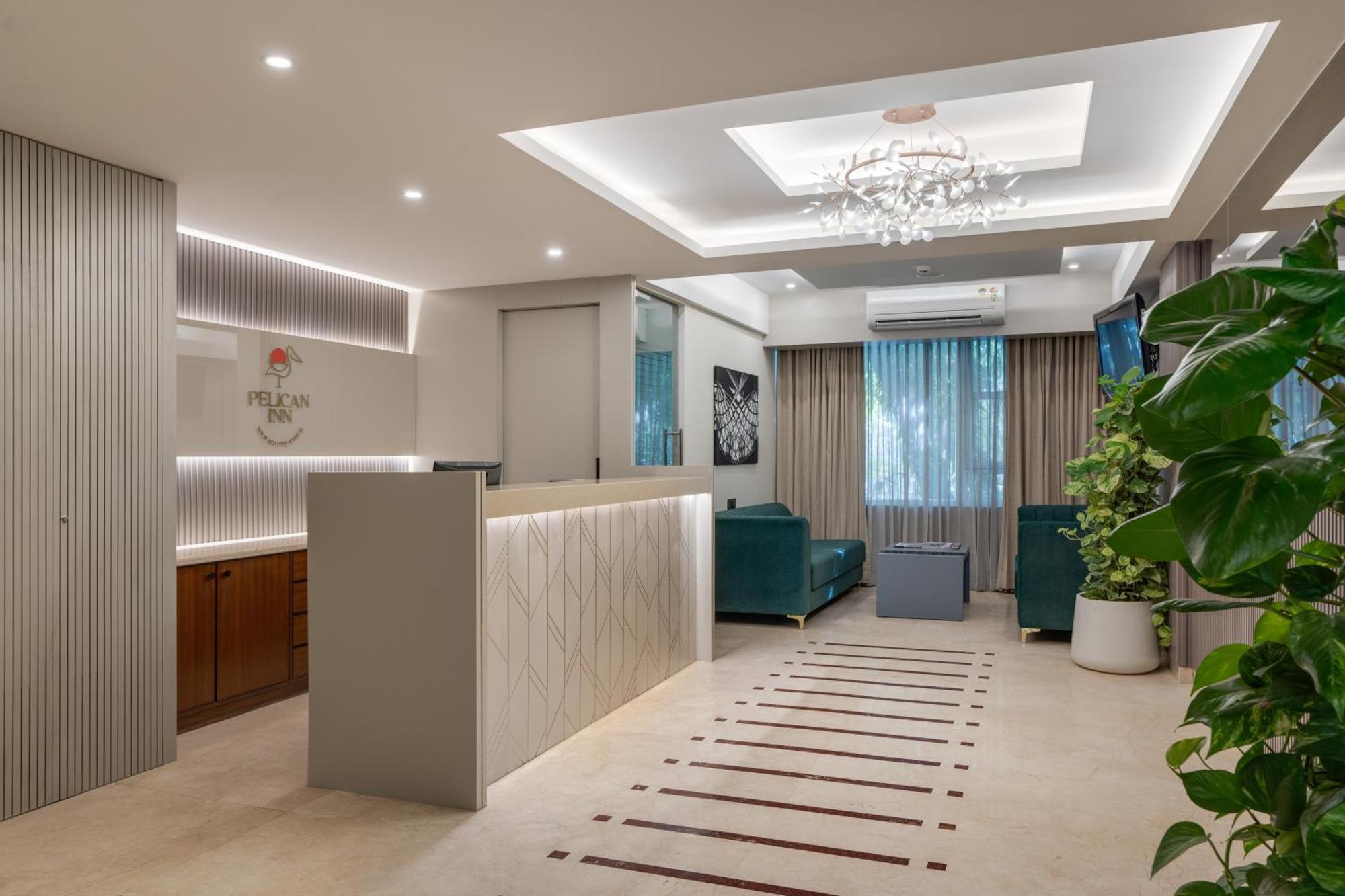 Pelican Inn Bangalore Exteriör bild